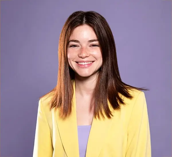 t-10-min.jpg Lauren Evans